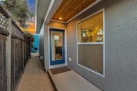Building Photo - 930 Magnolia Dr