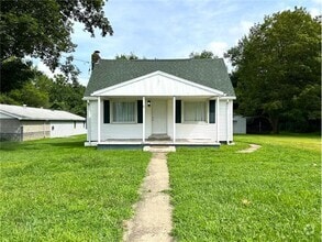 Building Photo - 137 Mahan Ln