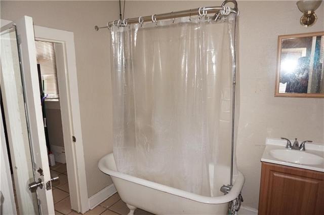 Building Photo - 816 N Carrollton Ave