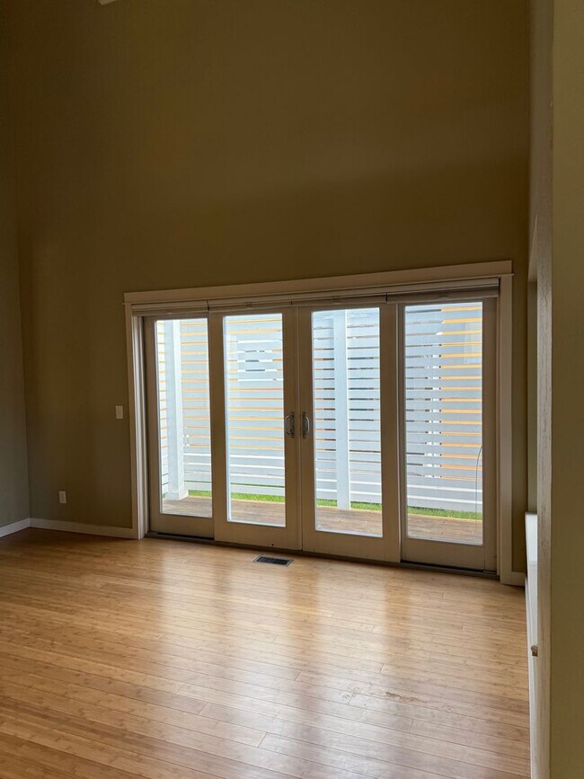 Building Photo - Single Family Home for Rent in the Valley ...
