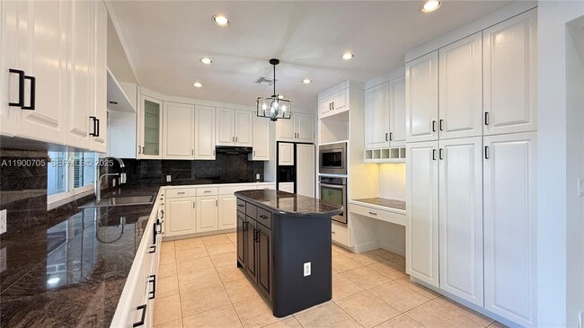 Building Photo - 2075 Arch Creek Dr