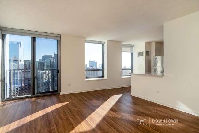 Building Photo - 511 N Kingsbury St