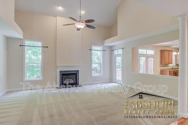 Building Photo - 1410 Fairfax Woods Dr