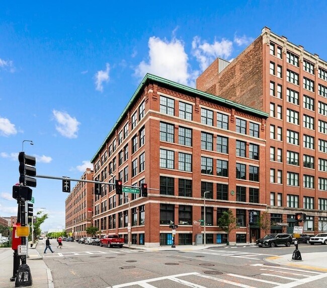 Building Photo - 63 Melcher St
