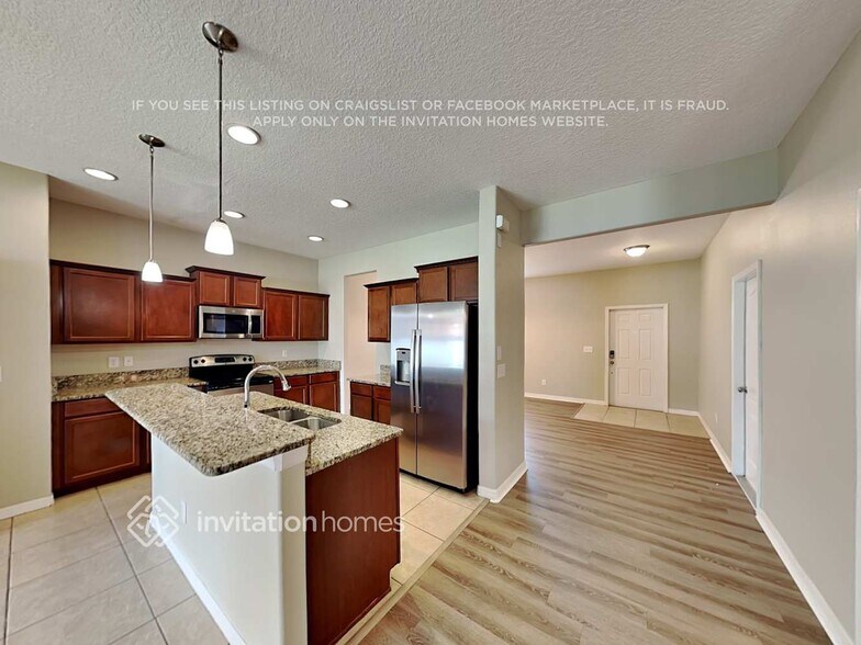 Building Photo - 525 19th St NW