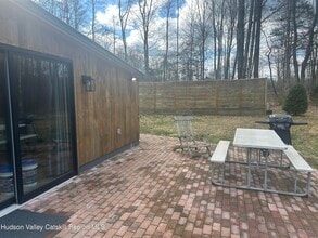 Building Photo - 72 Forest Glen Rd