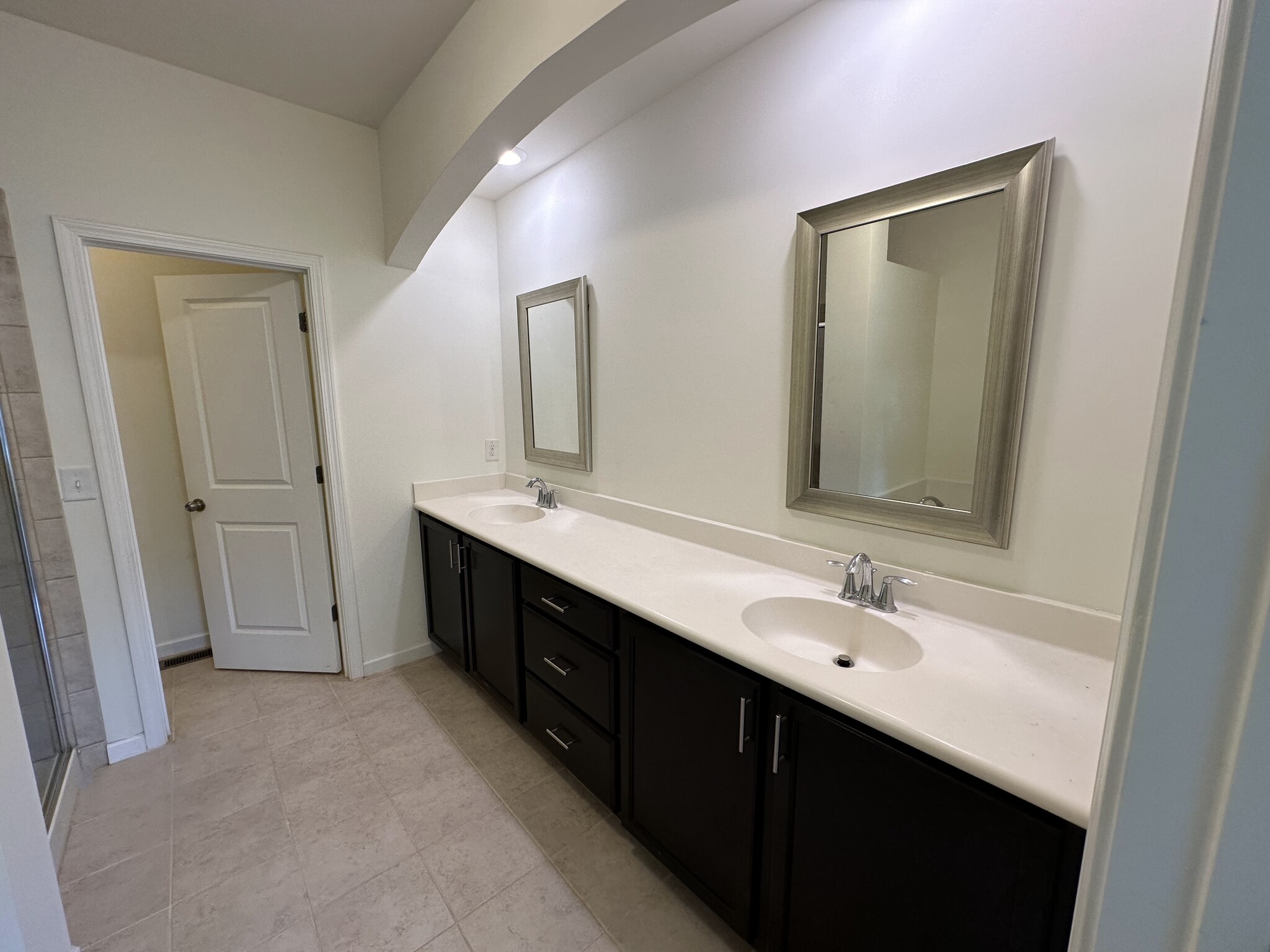 Master Bath - 373 Durants Neck Ln