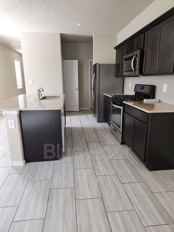 Building Photo - 10637 Aspiration Ln SW