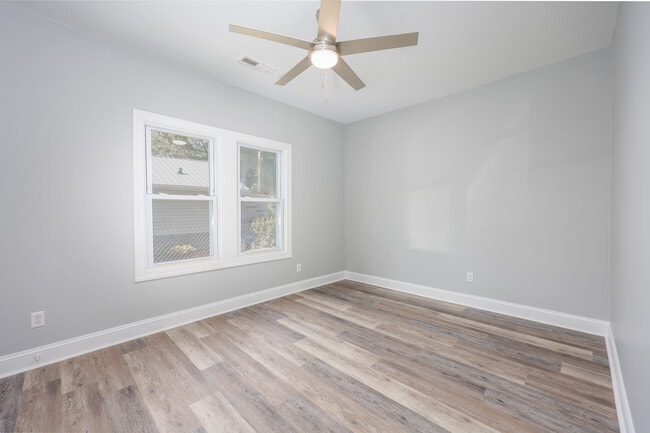 Building Photo - 812 Ashdol St