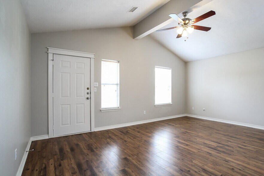 Building Photo - 4723 Comal River Loop