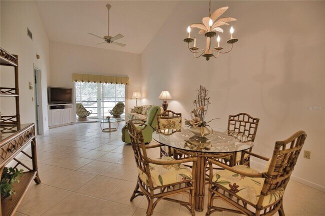 Building Photo - 766 Village Cir