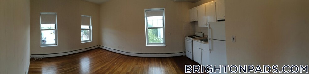 Building Photo - 164 N Beacon St