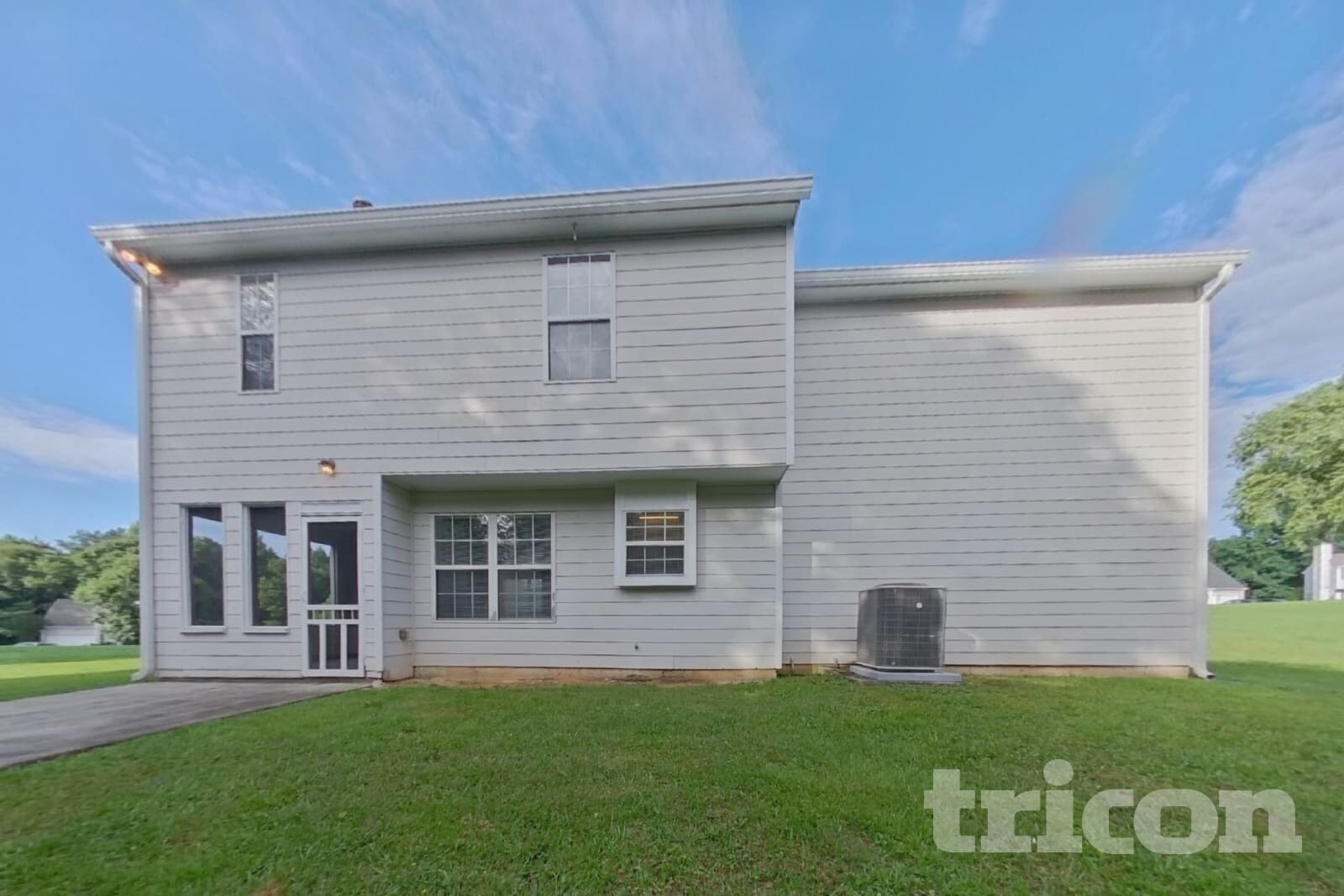 Building Photo - 936 Edgewood Ln