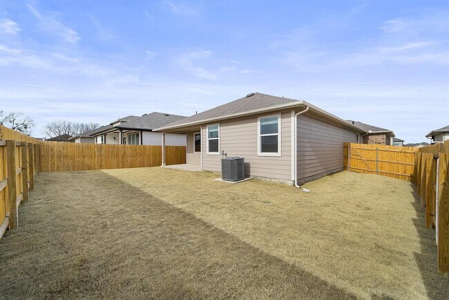 Building Photo - 225 Caddo Bnd