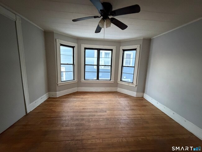 Building Photo - 29 Silver St