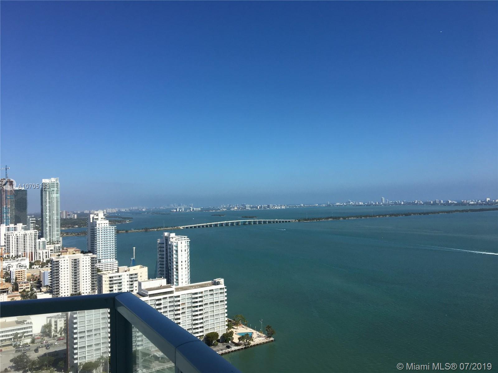 Building Photo - 1900 N Bayshore Dr