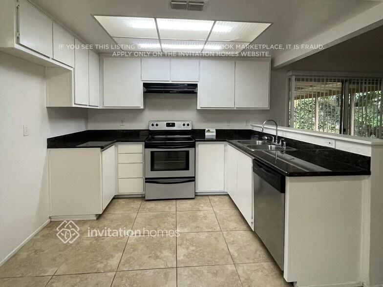 Building Photo - 2899 Sagemill Way