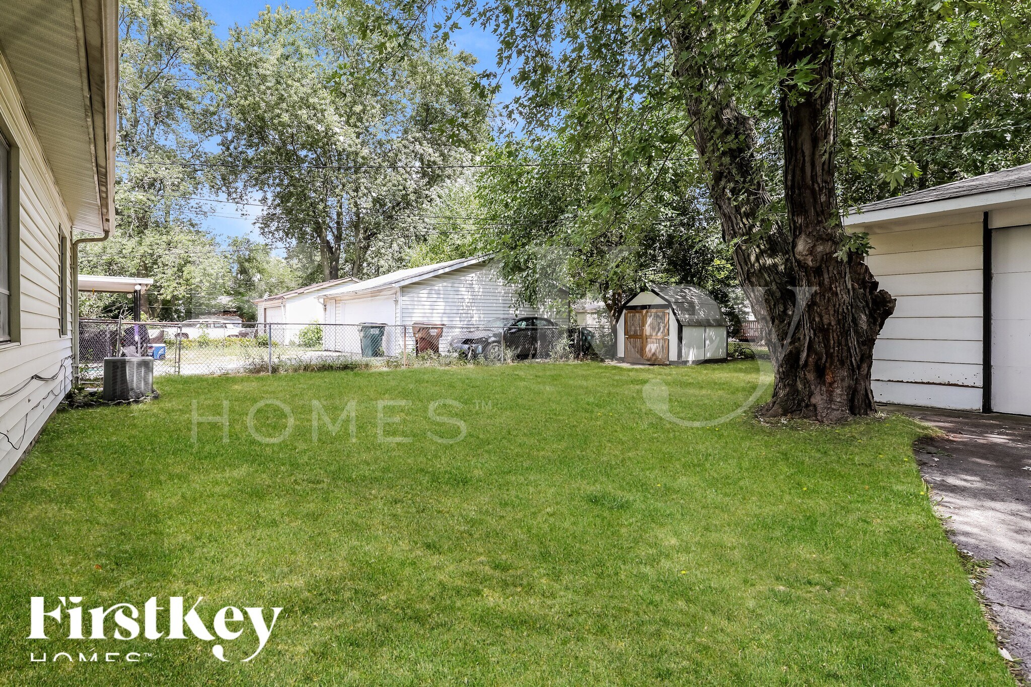 Building Photo - 16759 Artesian Ave