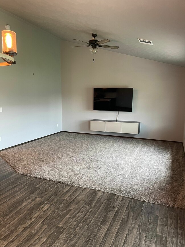 Building Photo - 4319 W Kinsley Pl