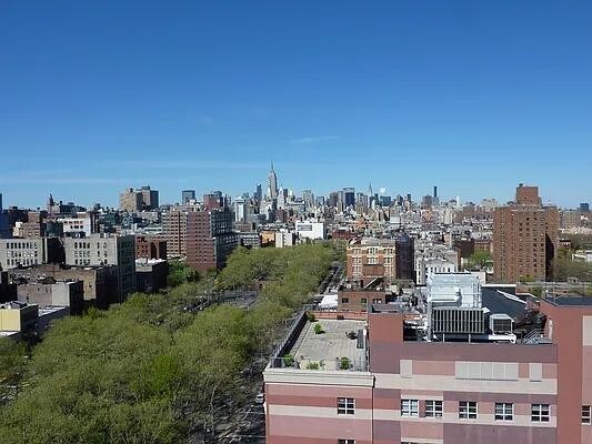 Building Photo - 38 Delancey St