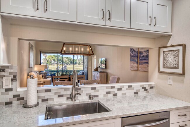 Building Photo - 779 Windermere Way