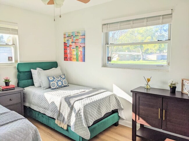 Building Photo - 6206 Carranza Dr