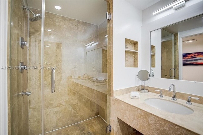 Building Photo - 276 Crandon Blvd