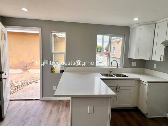 Building Photo - 2994 9th St