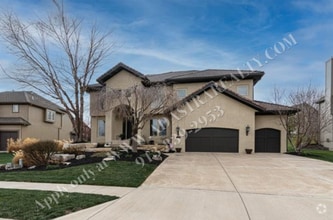 Building Photo - Gorgeous 5 Bed 5 Bath Home in Olathe-Comin...