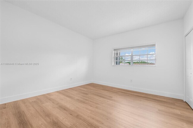 Building Photo - 10300 SW 147th Ct Cir