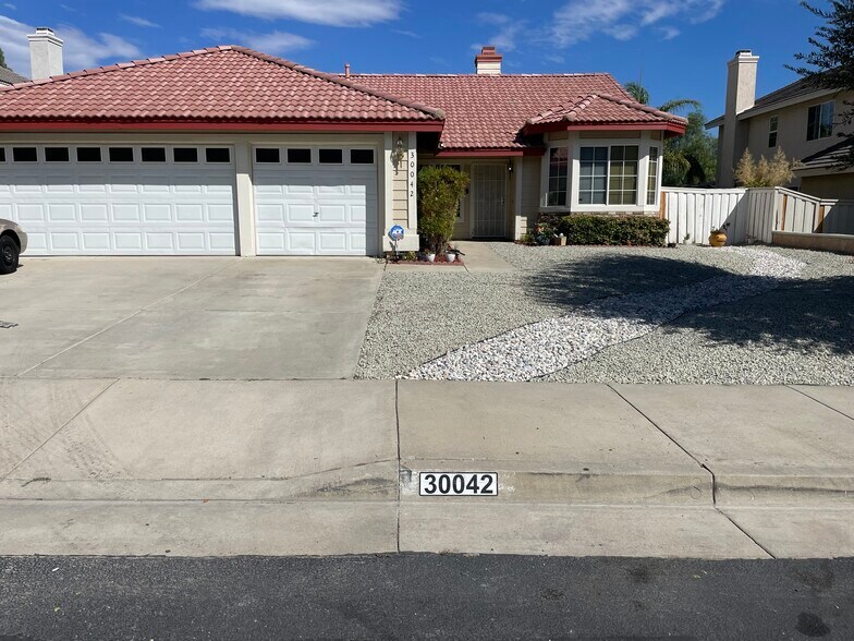 Primary Photo - 30042 Sugarpine St