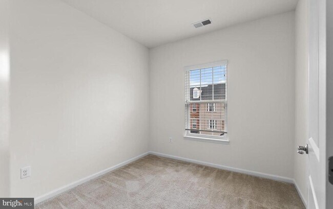 Building Photo - 8105 Kyne Millers Way