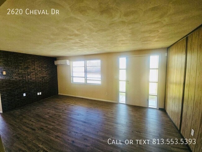 Building Photo - 2620 Cheval Dr
