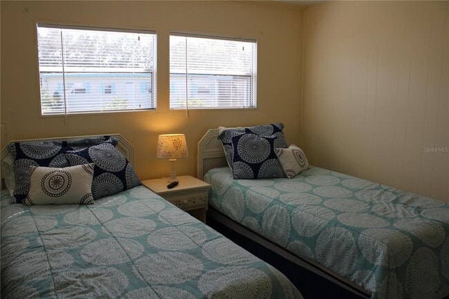 Building Photo - 5316 53rd Ave E