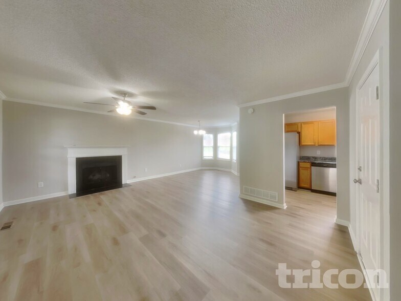 Building Photo - 412 Remington Ct