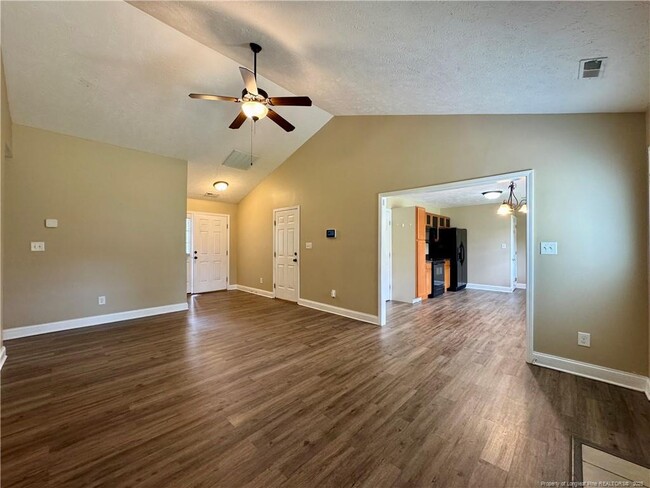 Building Photo - 230 Hunters Creek Dr