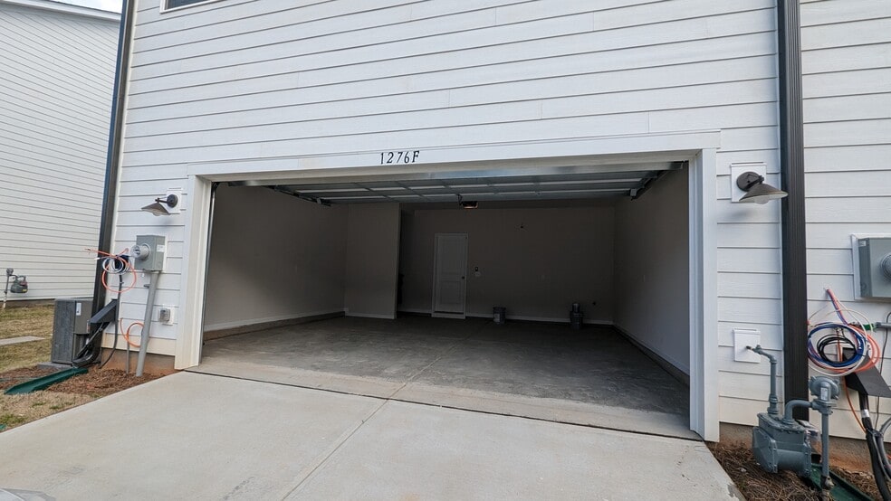 Two car garage - 1276 Brawley School Rd