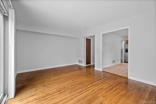 Building Photo - 284 Park Ave