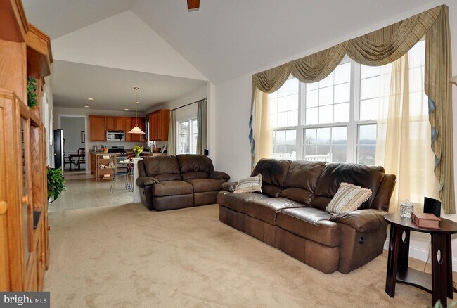 Building Photo - 304 Dunbar Dr