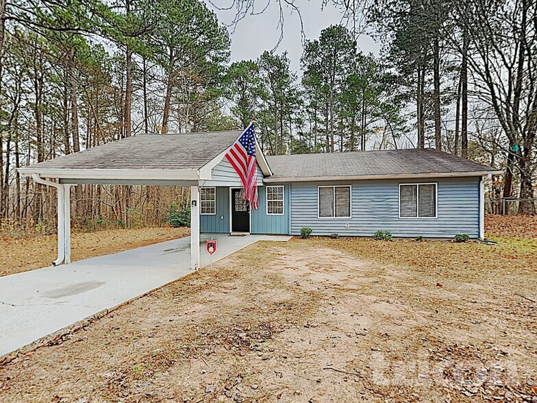 Primary Photo - 3182 Lake Monroe Rd