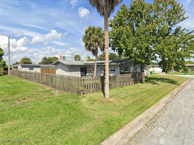Building Photo - 2625 Mohican Dr