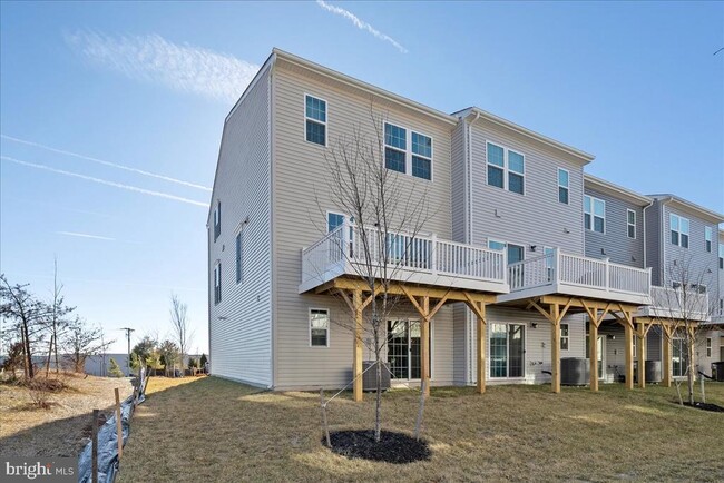 Building Photo - 10302 Heritage Trl Ct