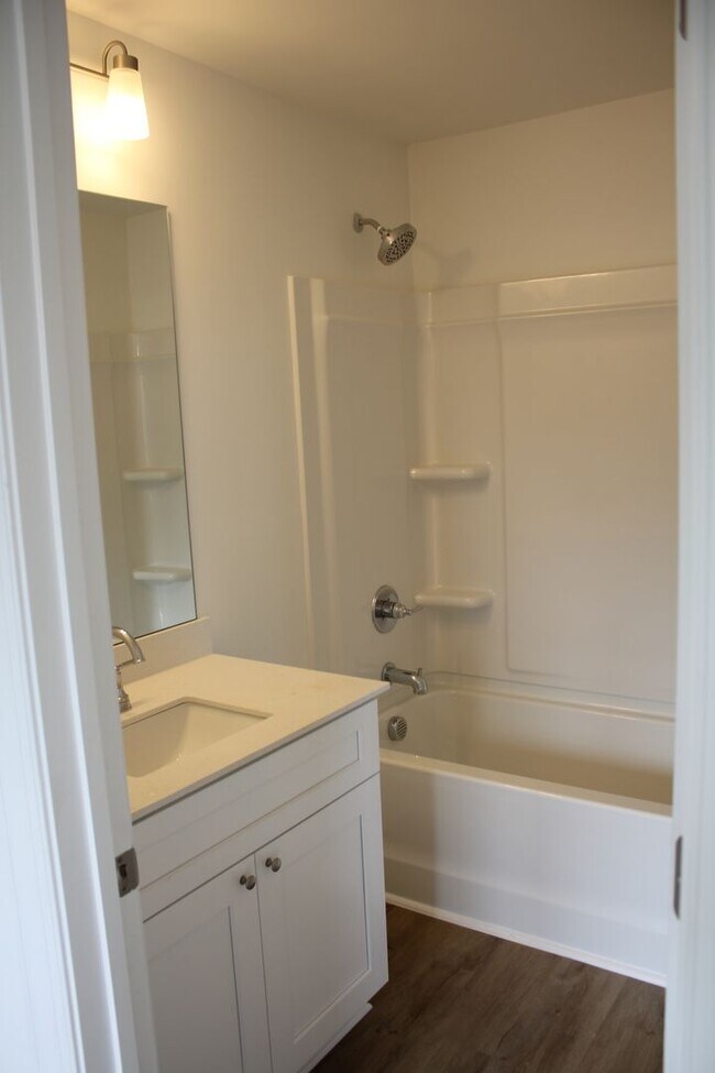 Building Photo - Almost - Brand new townhouse in Kannapolis...