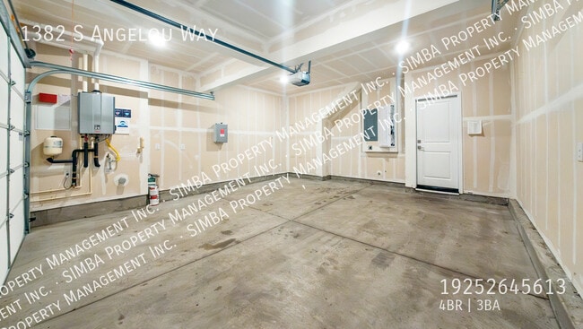 Building Photo - 1382 S Angelou Wy