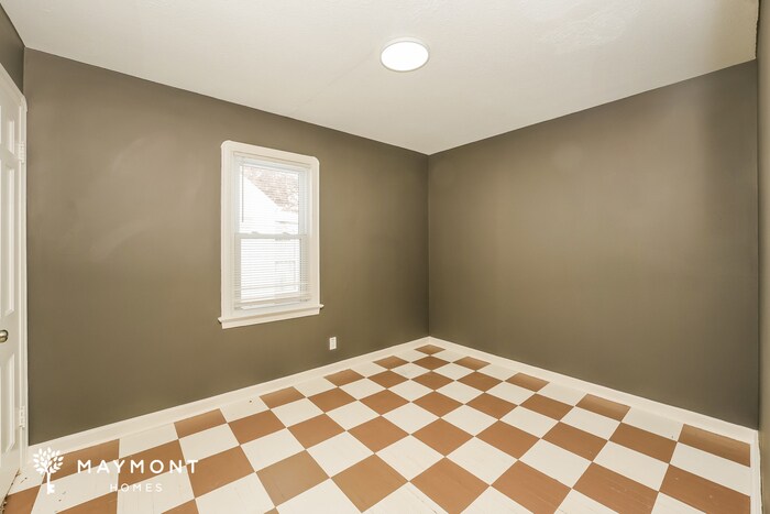 Building Photo - 3083 Joslyn Rd