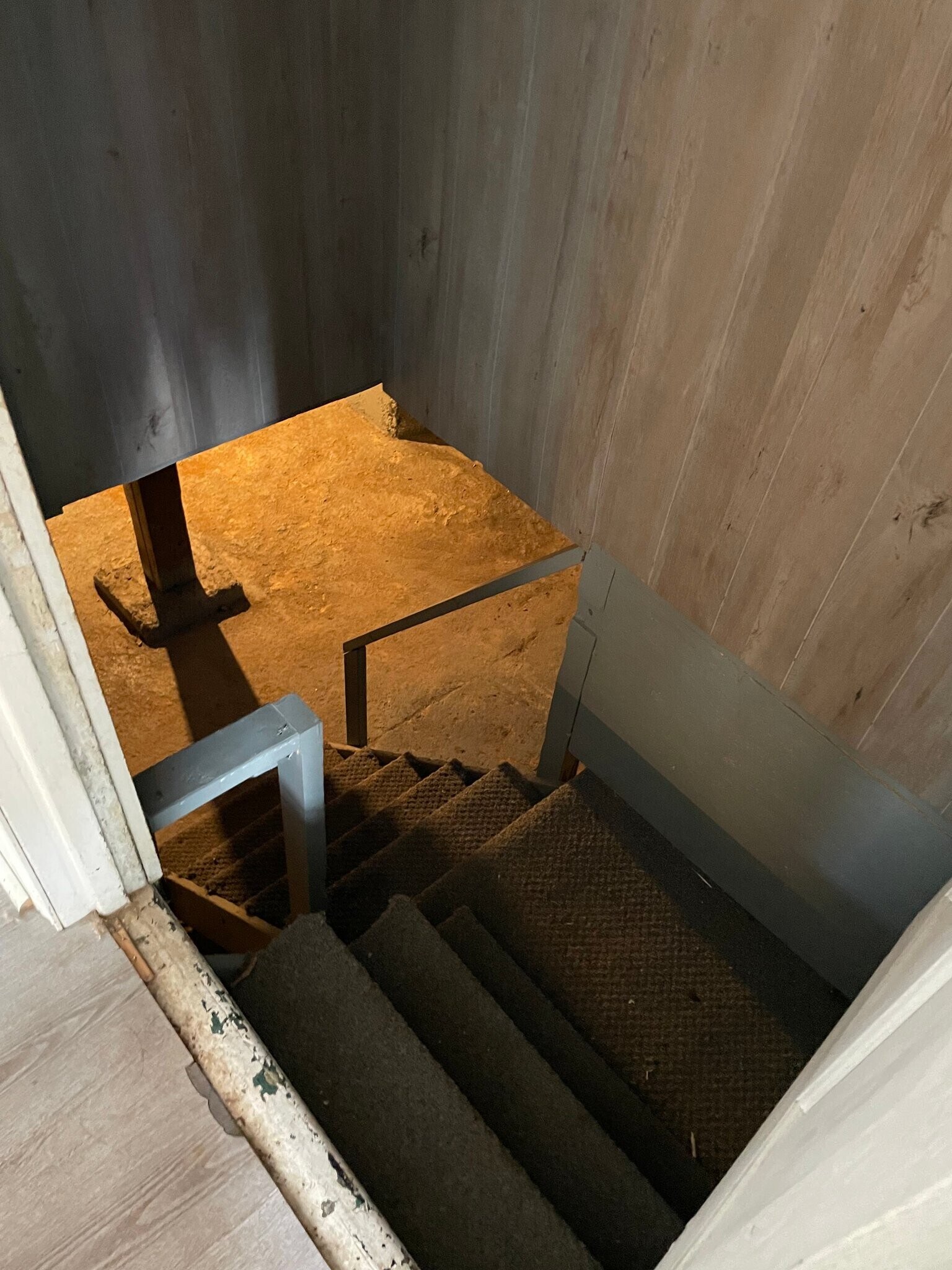 Building Photo - 2148 N Graceland Ave