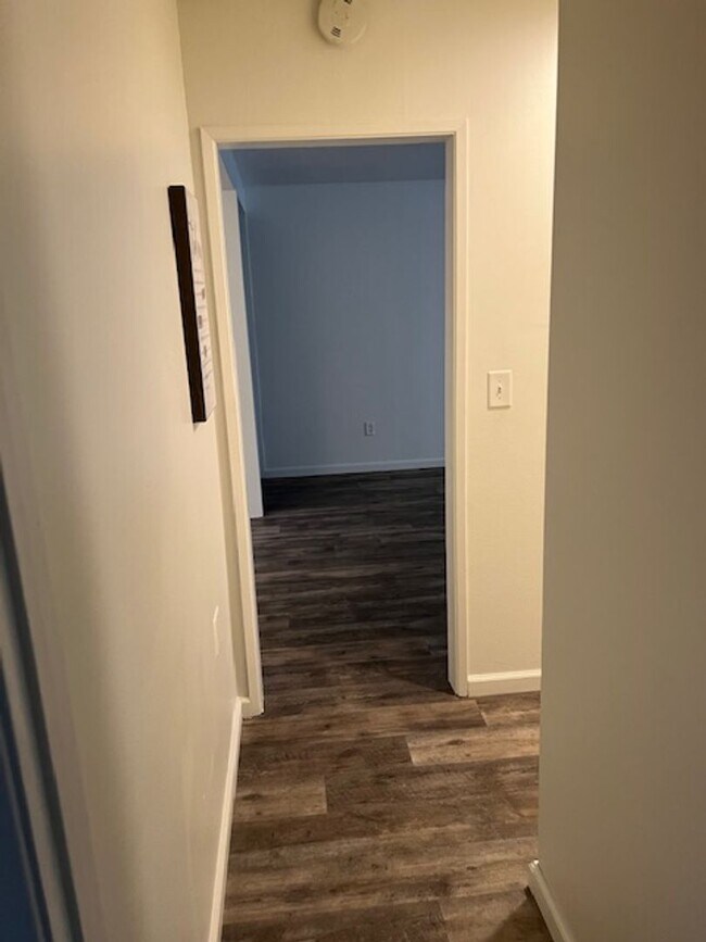 Building Photo - 1000 W MacArthur Blvd