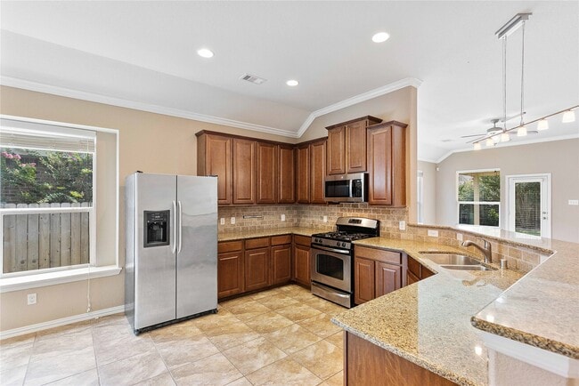 Building Photo - 13814 McKinney Creek Ln