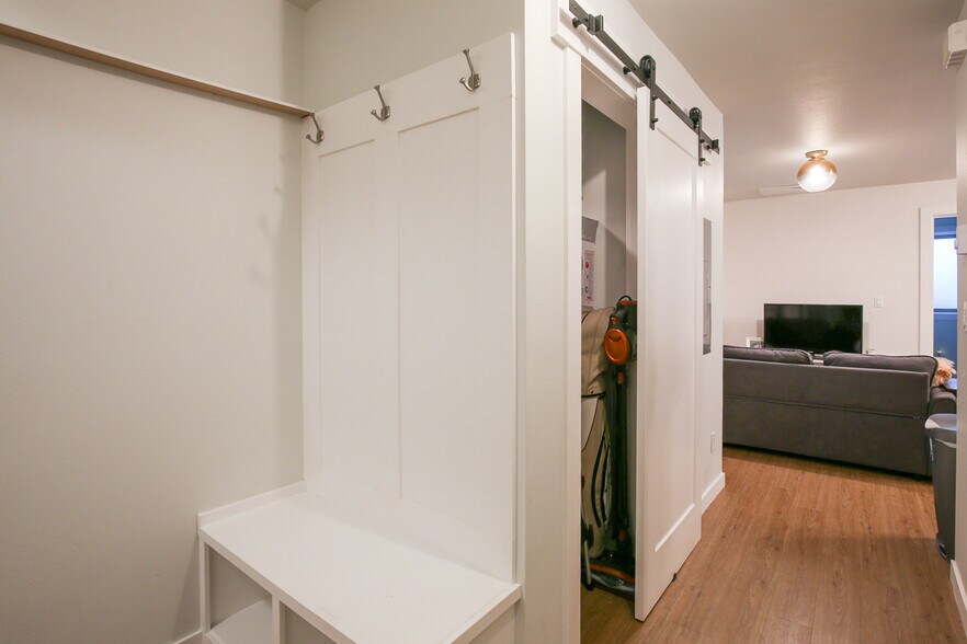 Extra Storage - 2618 SE 51st Ave