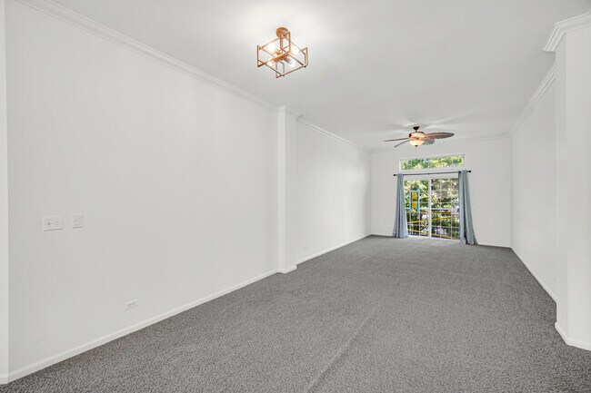Building Photo - 2290 Scott Ln